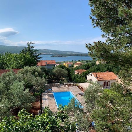 Lili Apartments, Sv Dunata 18 Kornić المظهر الخارجي الصورة