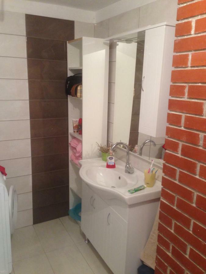 Lili Apartments, Sv Dunata 18 Kornić المظهر الخارجي الصورة