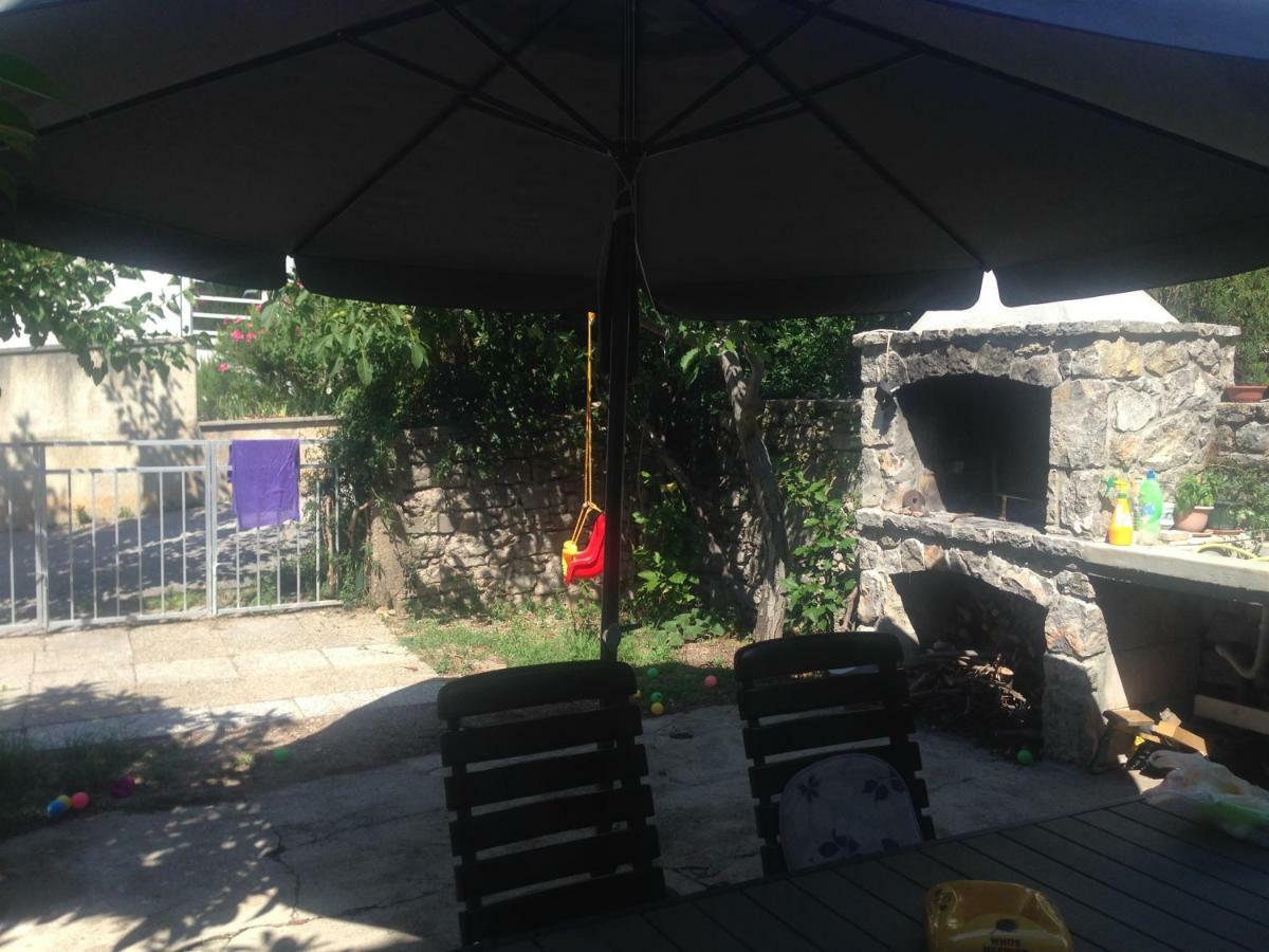 Lili Apartments, Sv Dunata 18 Kornić المظهر الخارجي الصورة