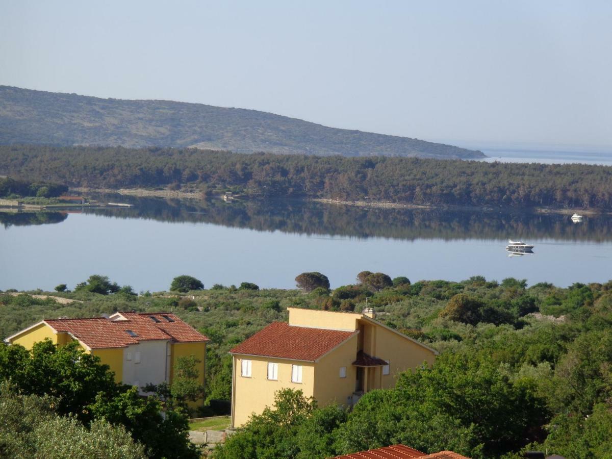 Lili Apartments, Sv Dunata 18 Kornić المظهر الخارجي الصورة