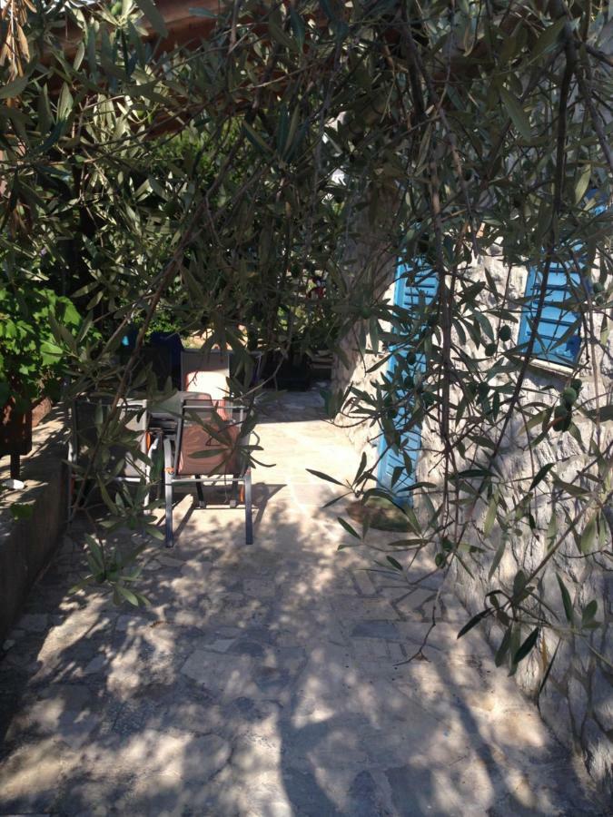 Lili Apartments, Sv Dunata 18 Kornić المظهر الخارجي الصورة
